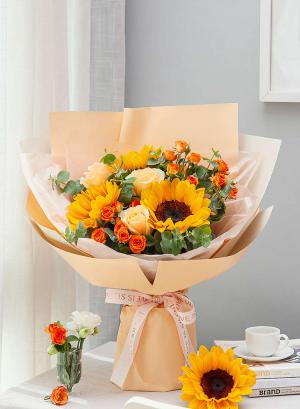 丽江女朋友过生日送什么花好