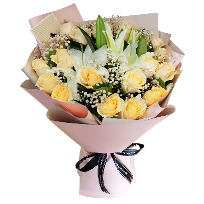 丽江17朵香槟玫瑰百合，爱不惧风雨