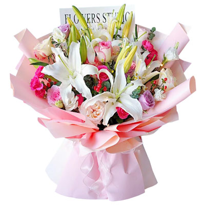 丽江11朵玫瑰百合混搭，与你相处的幸福
