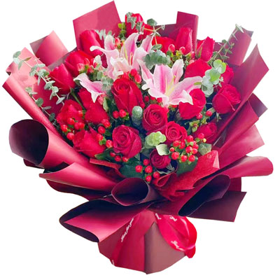 丽江22朵红玫瑰百合，爱的火焰