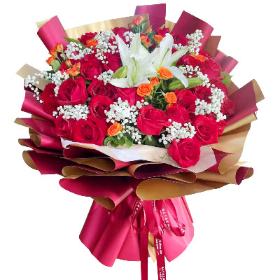 丽江33朵红玫瑰百合，爱如同花般绽放