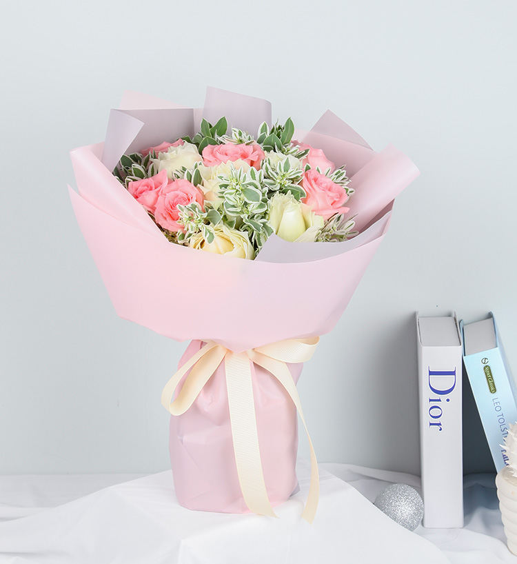 丽江好姐妹生日送花，要送几朵呢？